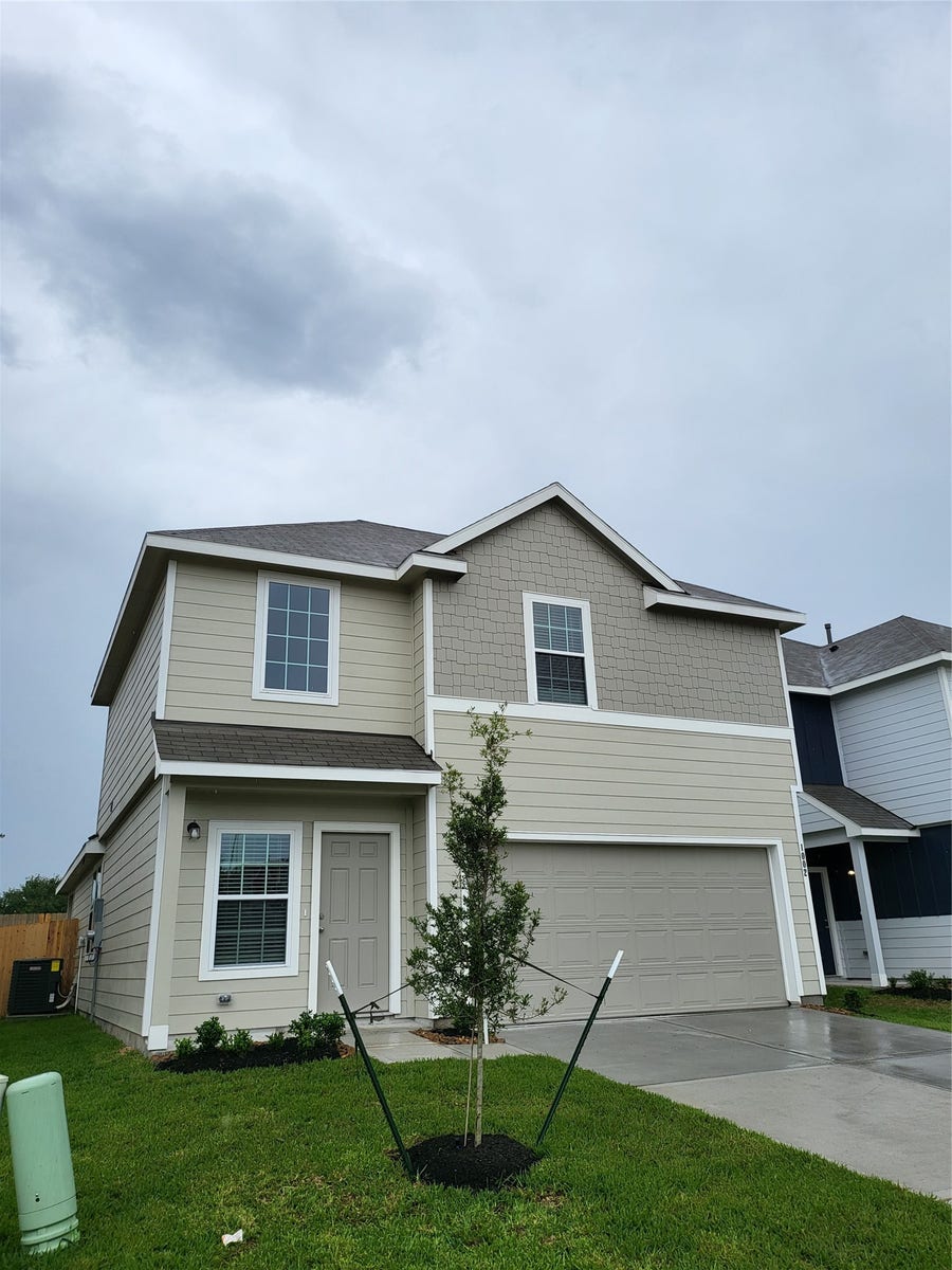 Property photo for 1002 Grand Emperor Drive, Houston, TX