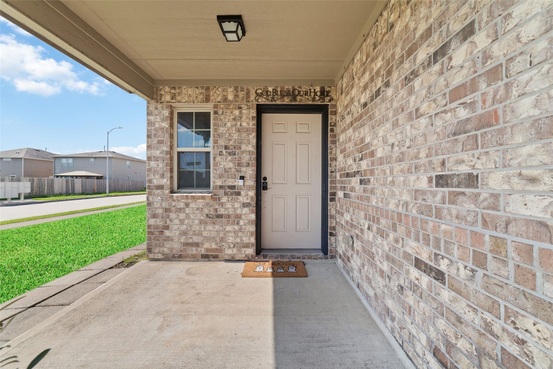 6803 Cortenridge Lane, Houston, TX 77048 6803 Cortenridge Lane, Houston, TX 77048