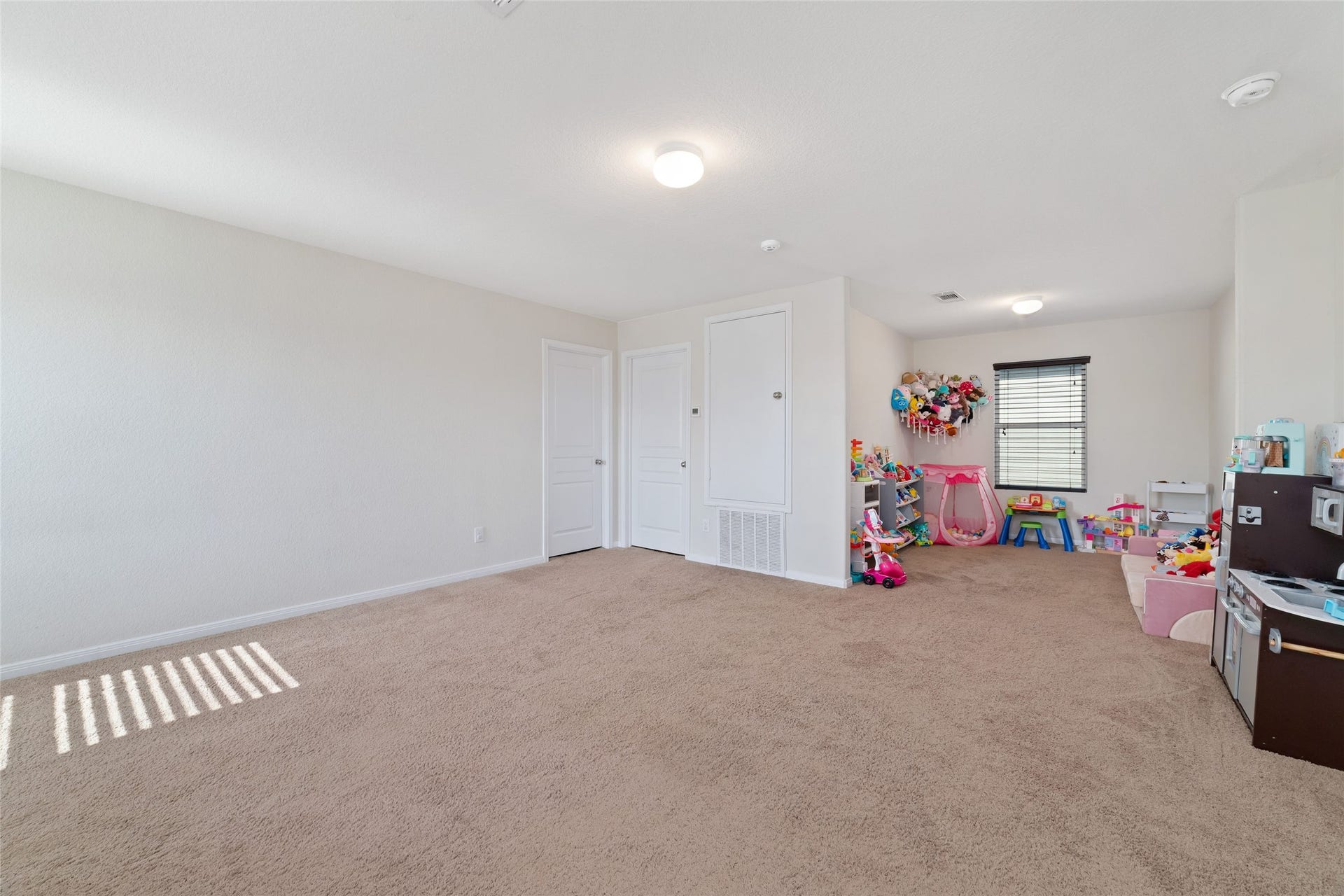 6803 Cortenridge Lane, Houston, TX 77048 6803 Cortenridge Lane, Houston, TX 77048