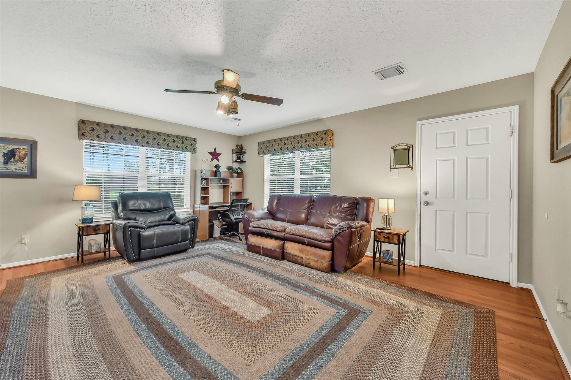 16523 County Road 191, Alvin, TX 77511 16523 County Road 191, Alvin, TX 77511
