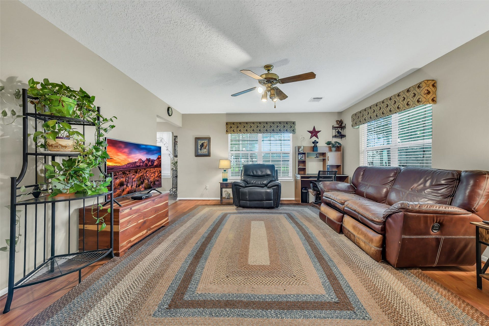 16523 County Road 191, Alvin, TX 77511 16523 County Road 191, Alvin, TX 77511