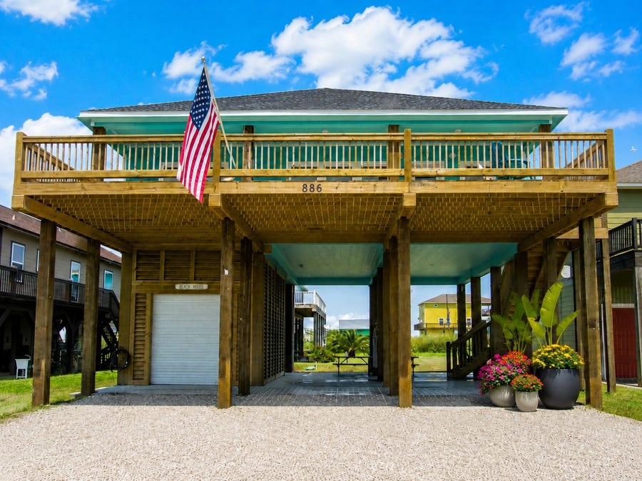 Property photo for 886 Sandollar, Crystal Beach, TX