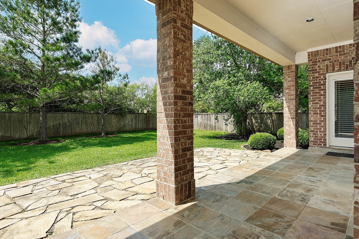 35 GRANITE PATH, The Woodlands, TX 77389 35 GRANITE PATH, The Woodlands, TX 77389