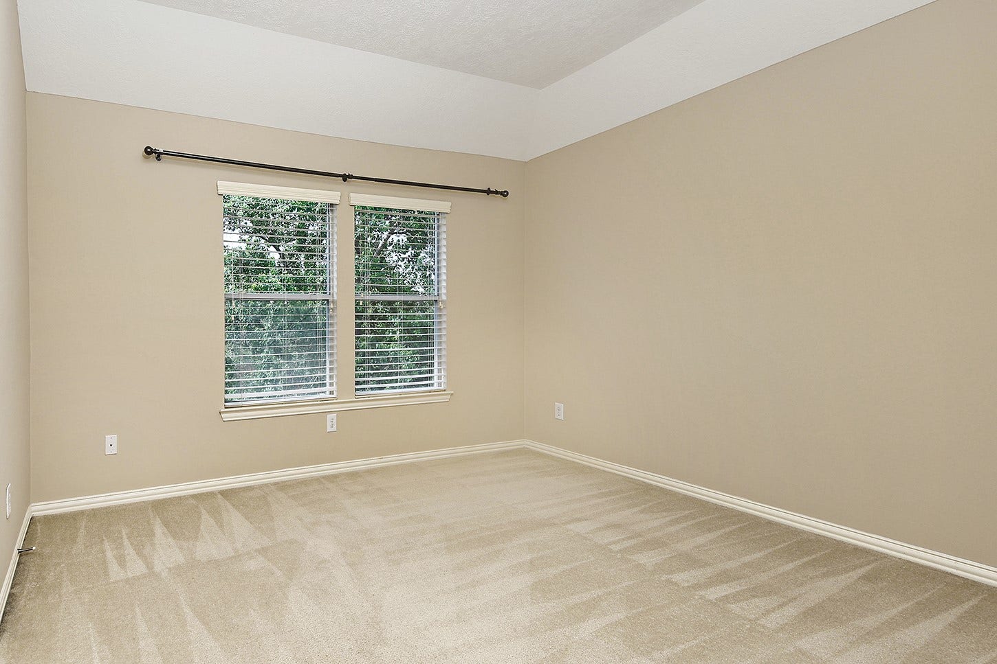 35 GRANITE PATH, The Woodlands, TX 77389 35 GRANITE PATH, The Woodlands, TX 77389