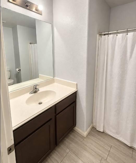 6902 Iris Court, Baytown, TX 77521 Photos