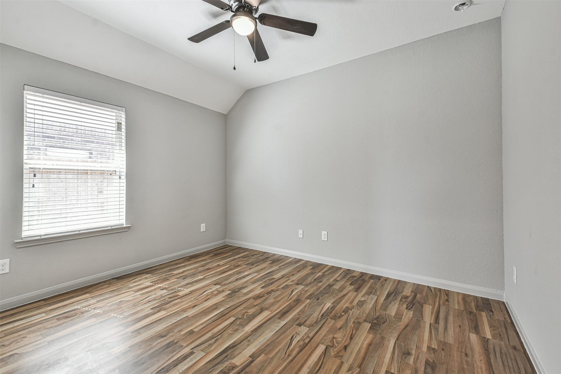 13307 Cassini Drive, Houston, TX 77044 13307 Cassini Drive, Houston, TX 77044