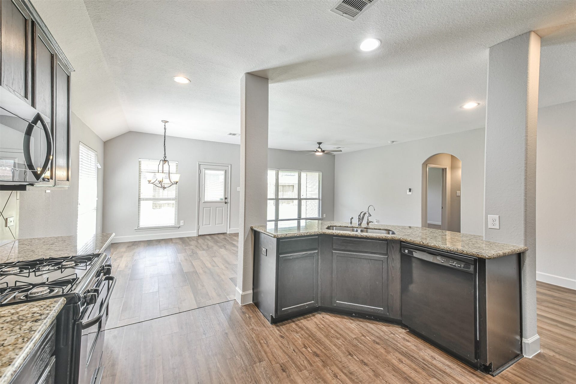 13307 Cassini Drive, Houston, TX 77044 13307 Cassini Drive, Houston, TX 77044