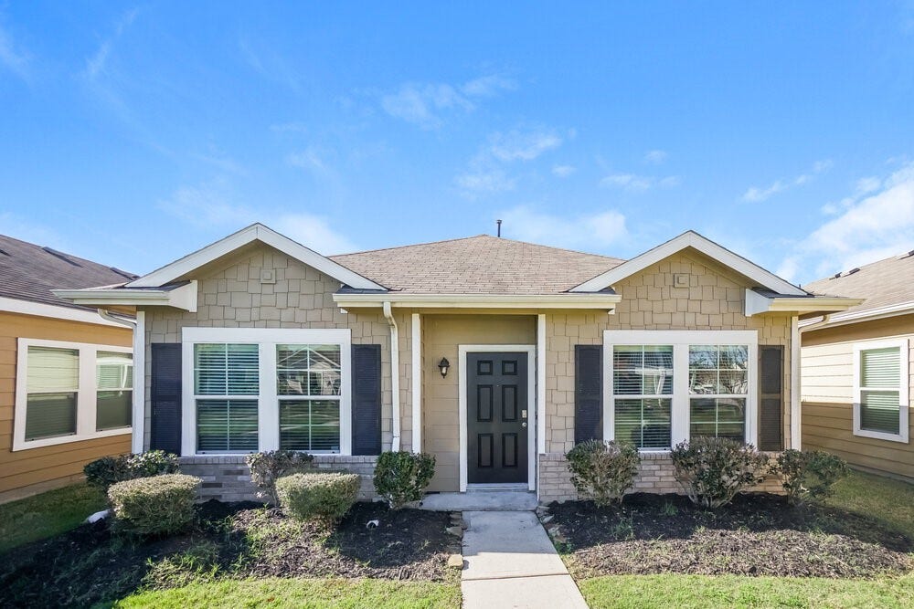 4043 Mossy Place Lane, Spring, TX 77388 4043 Mossy Place Lane, Spring, TX 77388