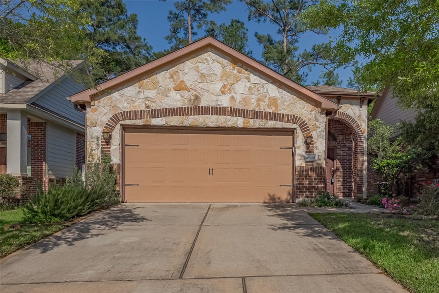 Property photo for 25134 Alina Lane, Spring, TX