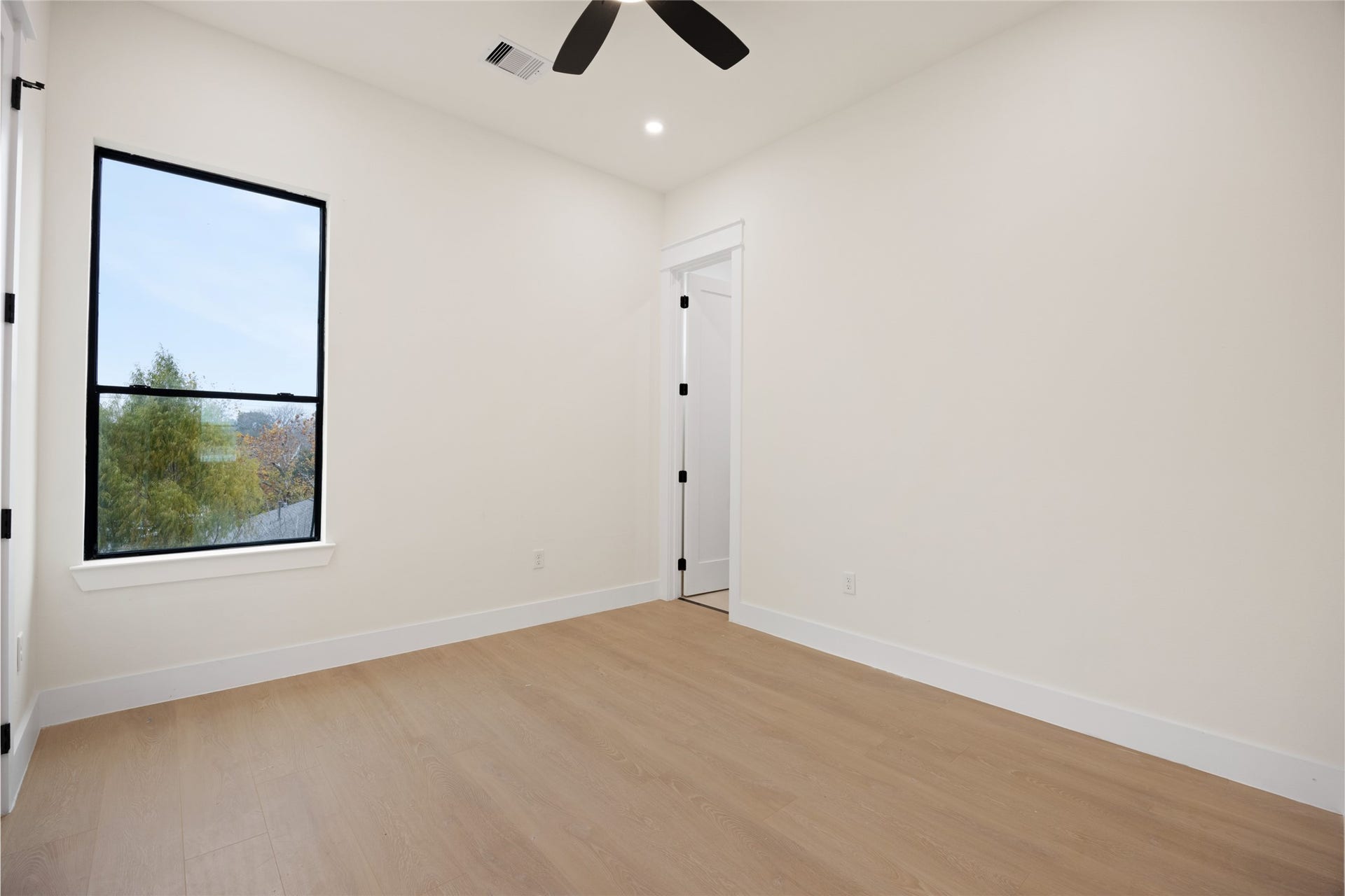 6328 Sidney Street, Houston, TX 77021 Bedroom #3