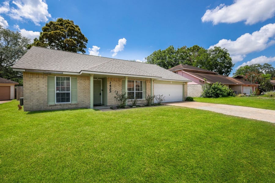 Property photo for 7423 Towerview Lane, Houston, TX