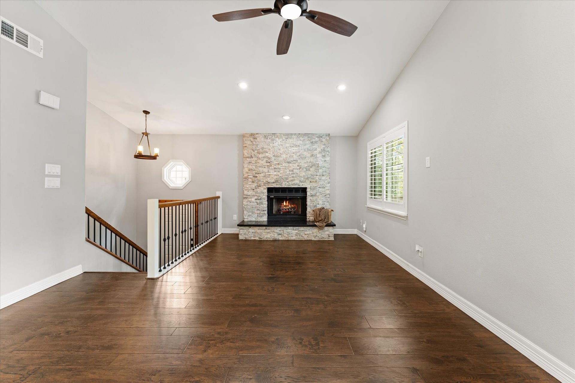 16963 Chapel Pines Drive, #57, Spring, TX 77379 Hardwood throughout main living areas