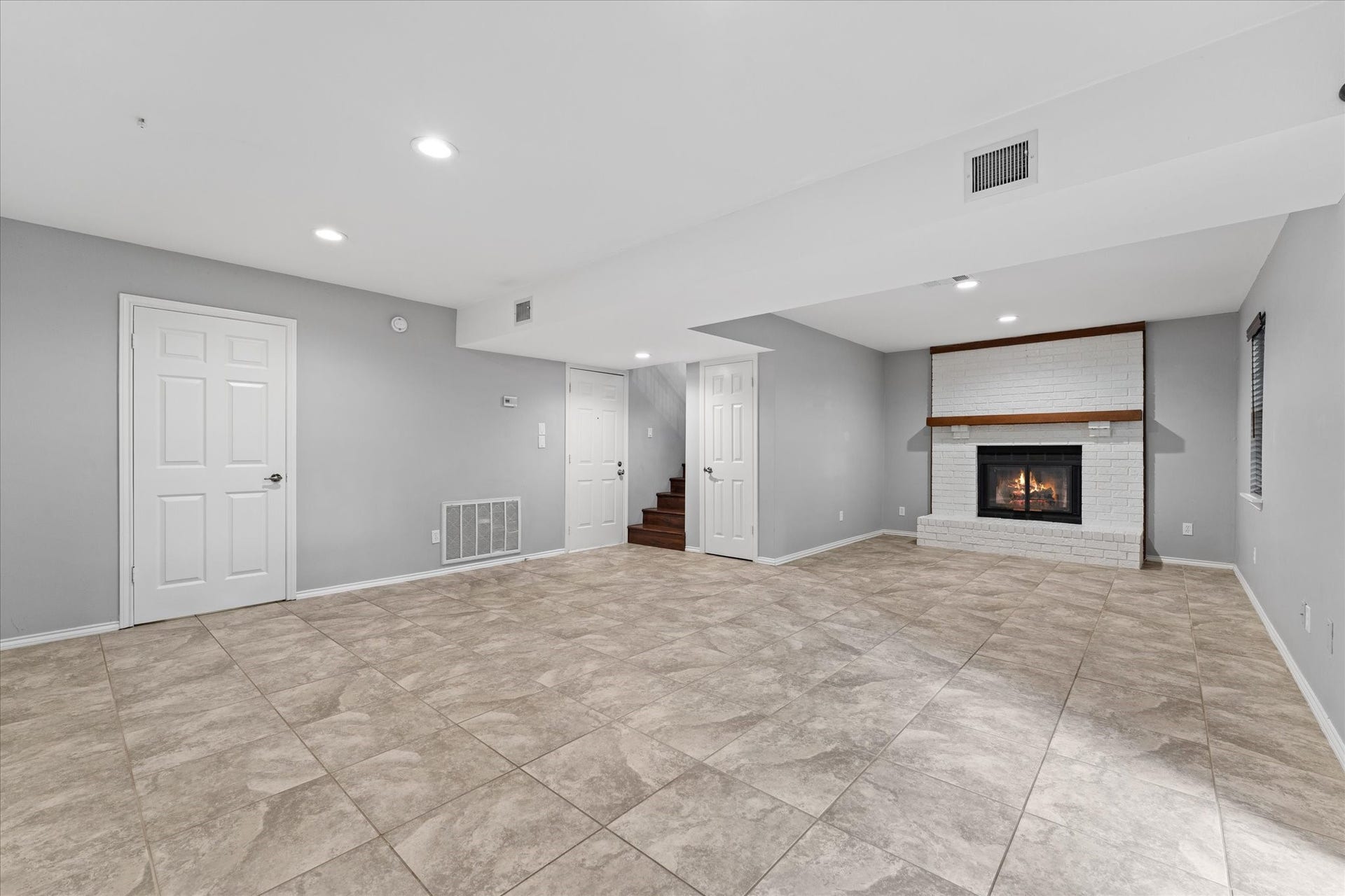 16963 Chapel Pines Drive, #57, Spring, TX 77379 Expansive 1st floor bonus room-so many options!