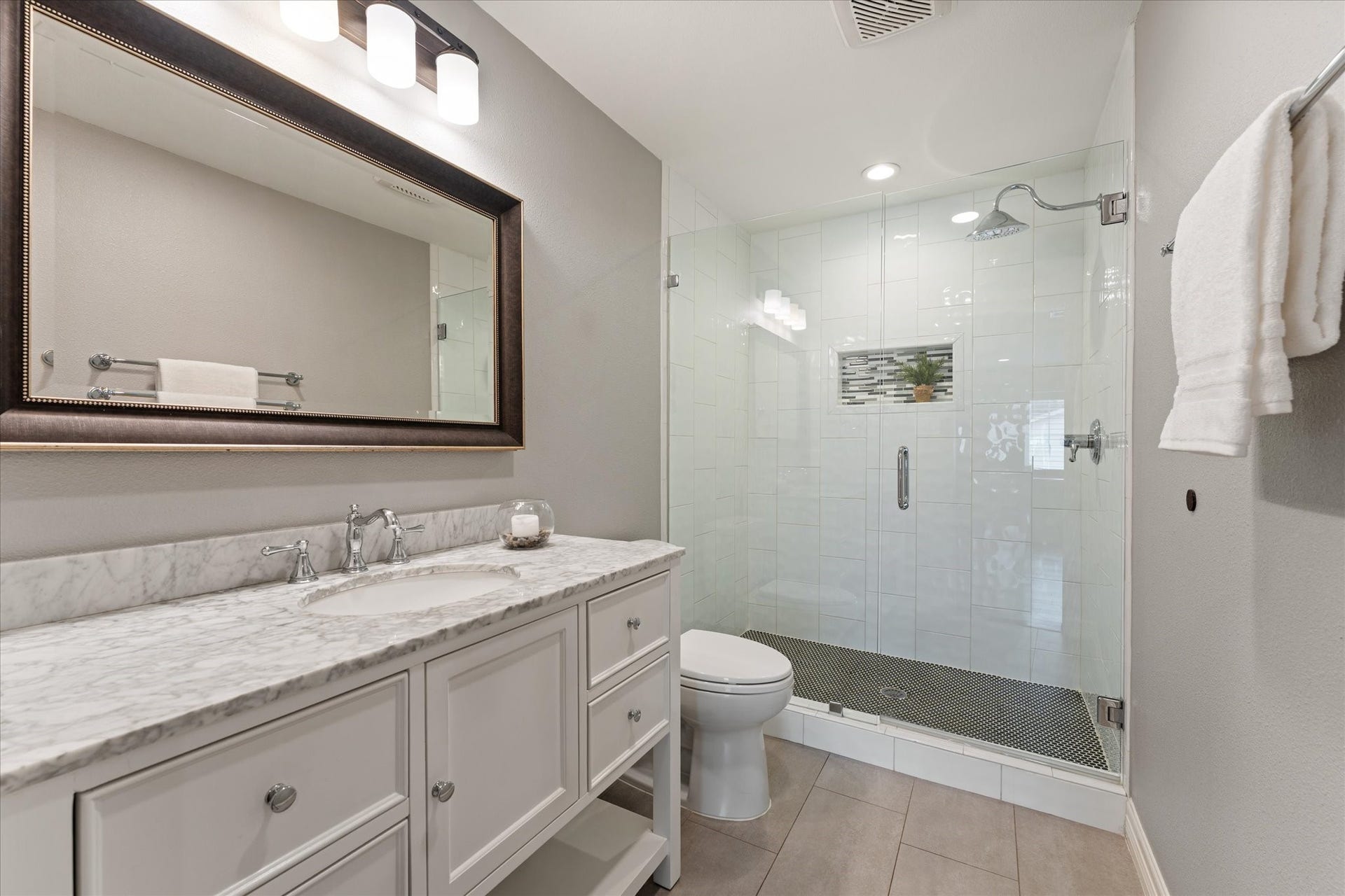 16963 Chapel Pines Drive, #57, Spring, TX 77379 Gorgeous primary bath upgrades incl soft close drawers