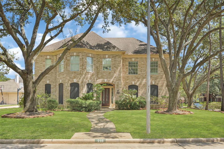 Property photo for 219 Whisper Pass, Houston, TX