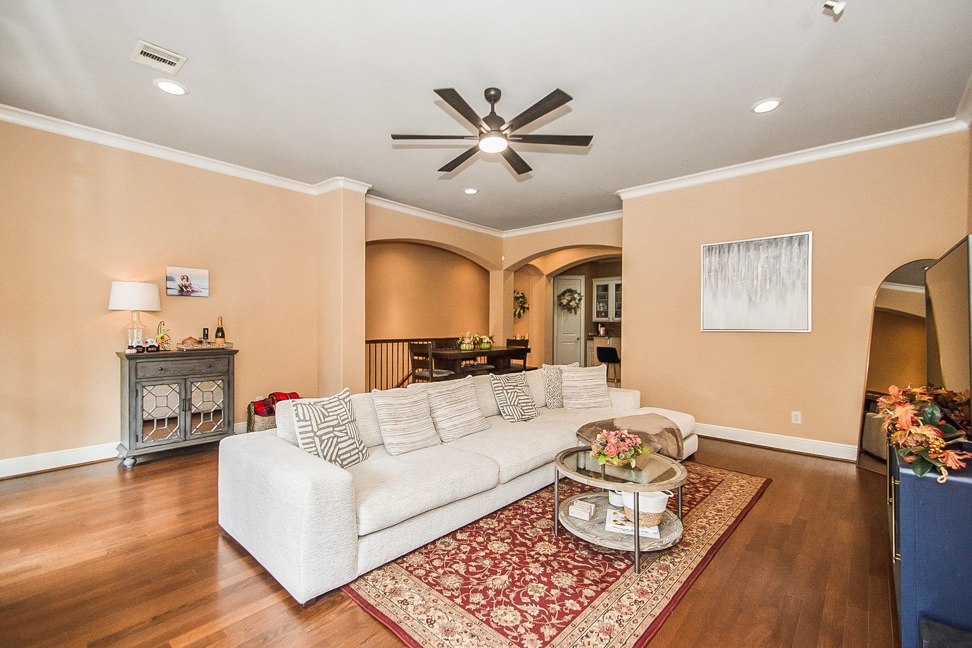 16 Laurelwood Drive, Pasadena, TX 77058 16 Laurelwood Drive, Pasadena, TX 77058