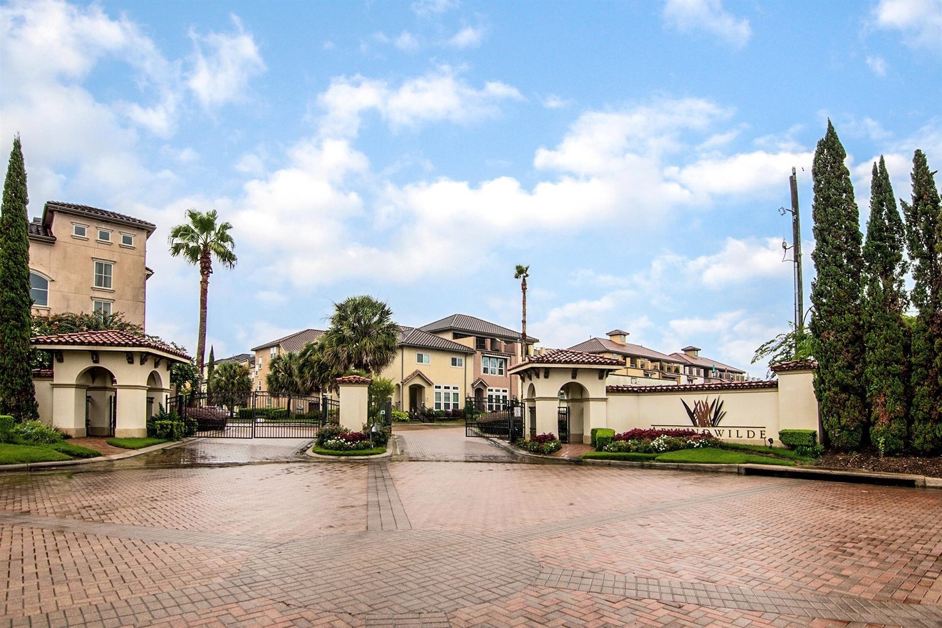 16 Laurelwood Drive, Pasadena, TX 77058 Armandwilde, the best kept secret of Clear Lake City