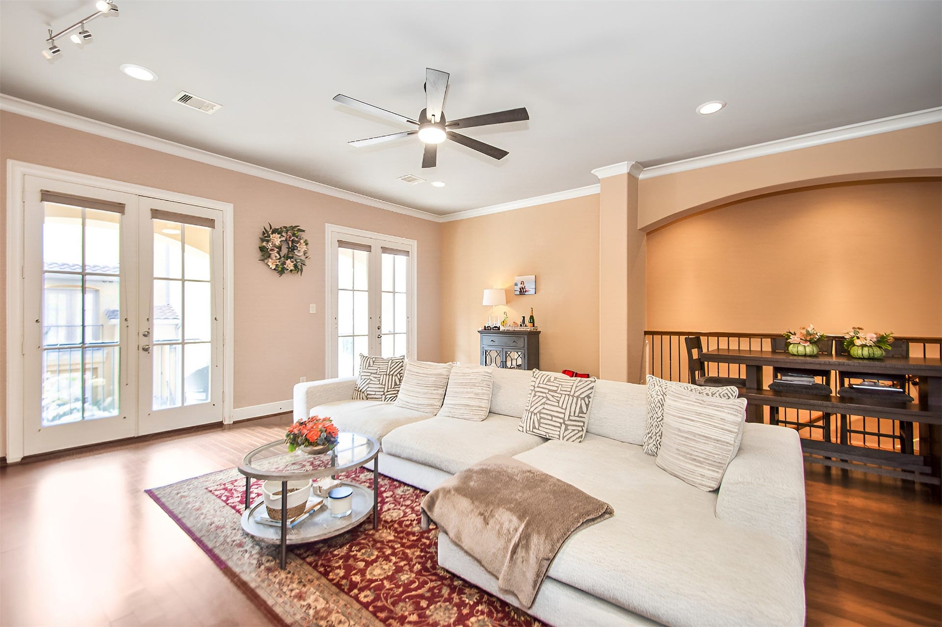 16 Laurelwood Drive, Pasadena, TX 77058 16 Laurelwood Drive, Pasadena, TX 77058