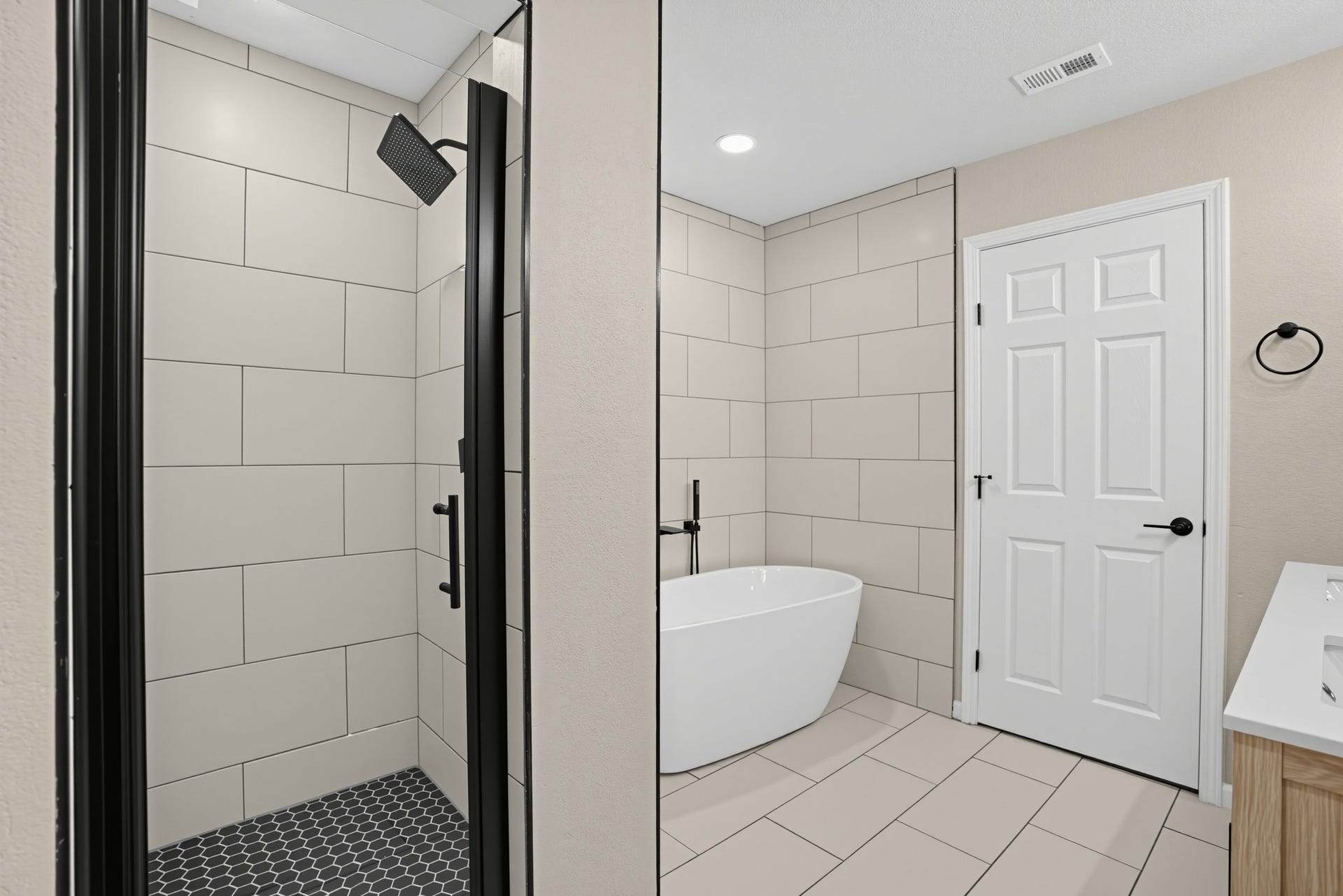 15 Presidio Road, Montgomery, TX 77356 15 Presidio Road, Montgomery, TX 77356