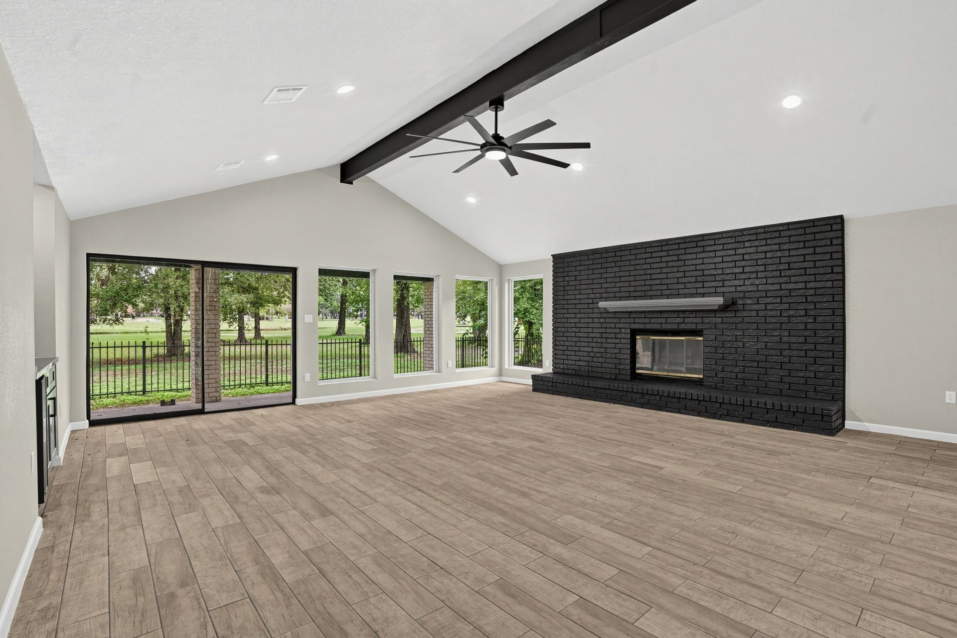 15 Presidio Road, Montgomery, TX 77356 15 Presidio Road, Montgomery, TX 77356