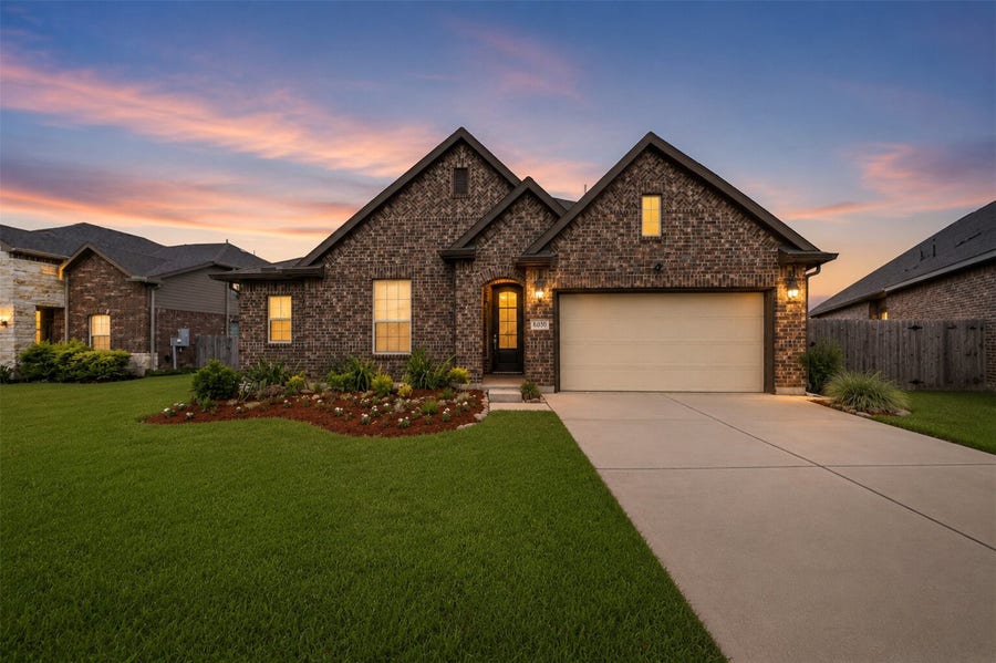 Property photo for 6330 Ontario Drive, League City, TX