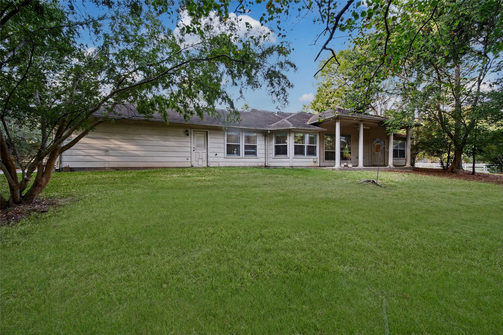 12026 Red Oak Court, Magnolia, TX 77354