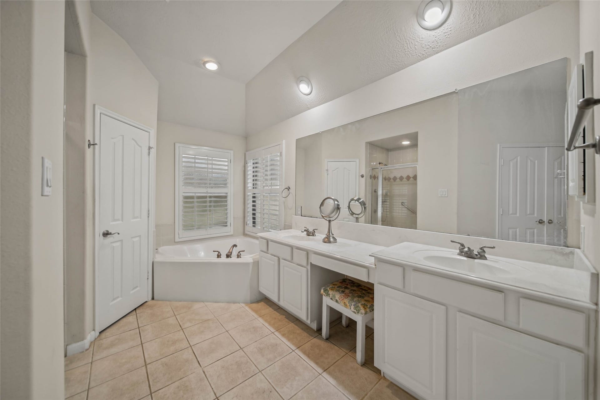 12026 Red Oak Court, Magnolia, TX 77354