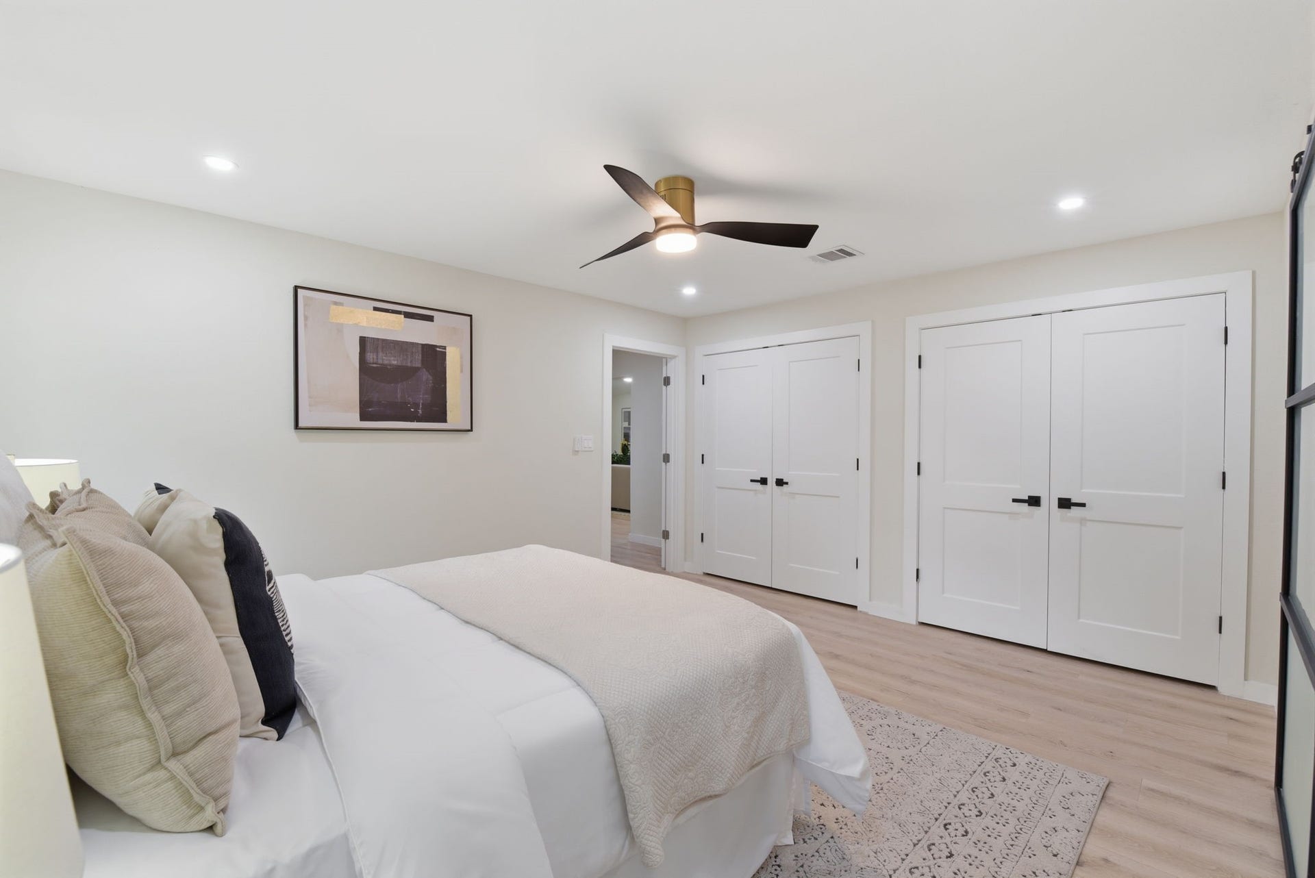 1011 Sycamore Road, Richmond, TX 77469 2 separate closets for the secondary suite