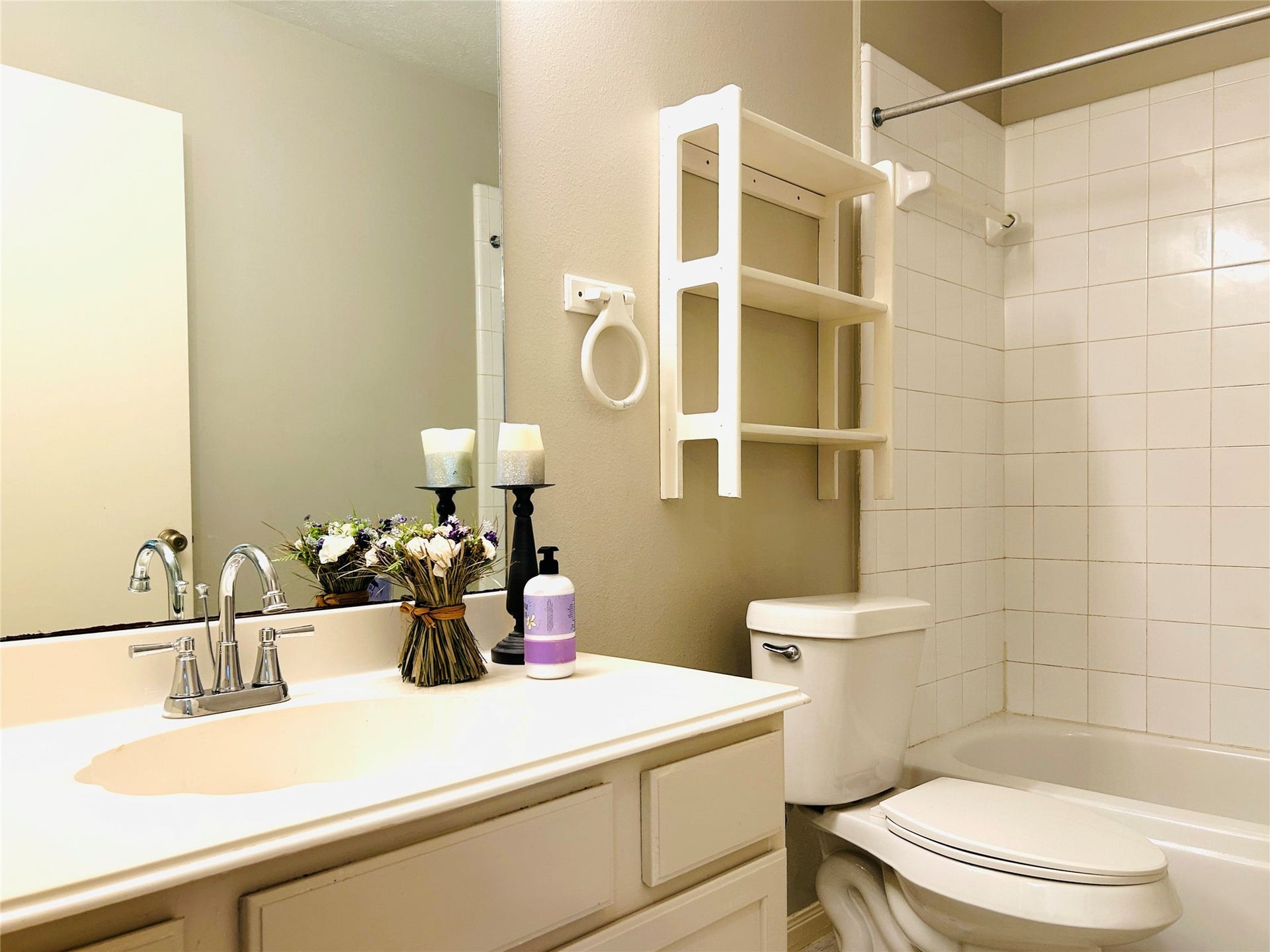 1404 Helmsley Drive, Rosenberg, TX 77471 1404 Helmsley Drive, Rosenberg, TX 77471