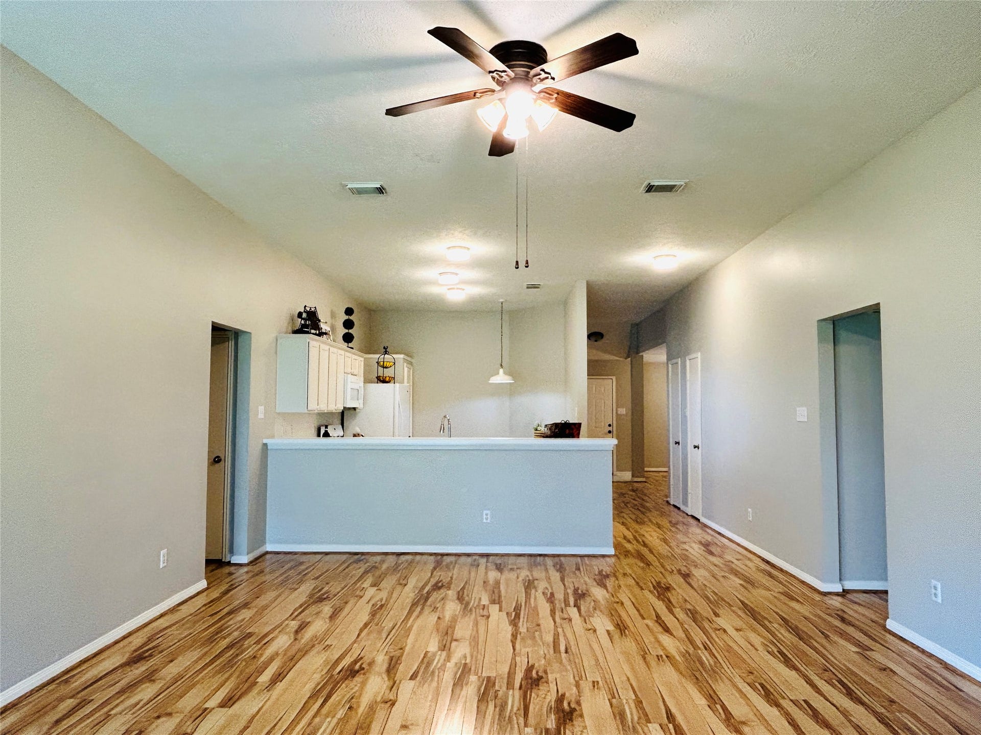 1404 Helmsley Drive, Rosenberg, TX 77471 1404 Helmsley Drive, Rosenberg, TX 77471