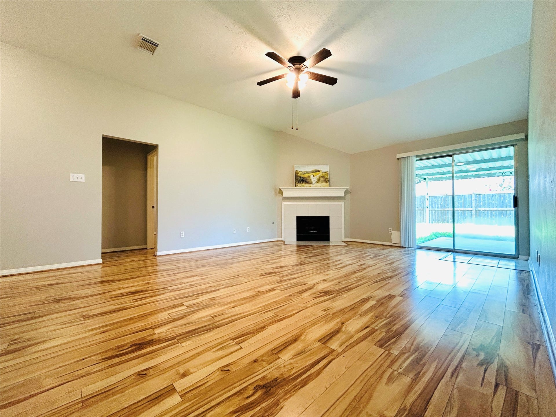 1404 Helmsley Drive, Rosenberg, TX 77471 1404 Helmsley Drive, Rosenberg, TX 77471