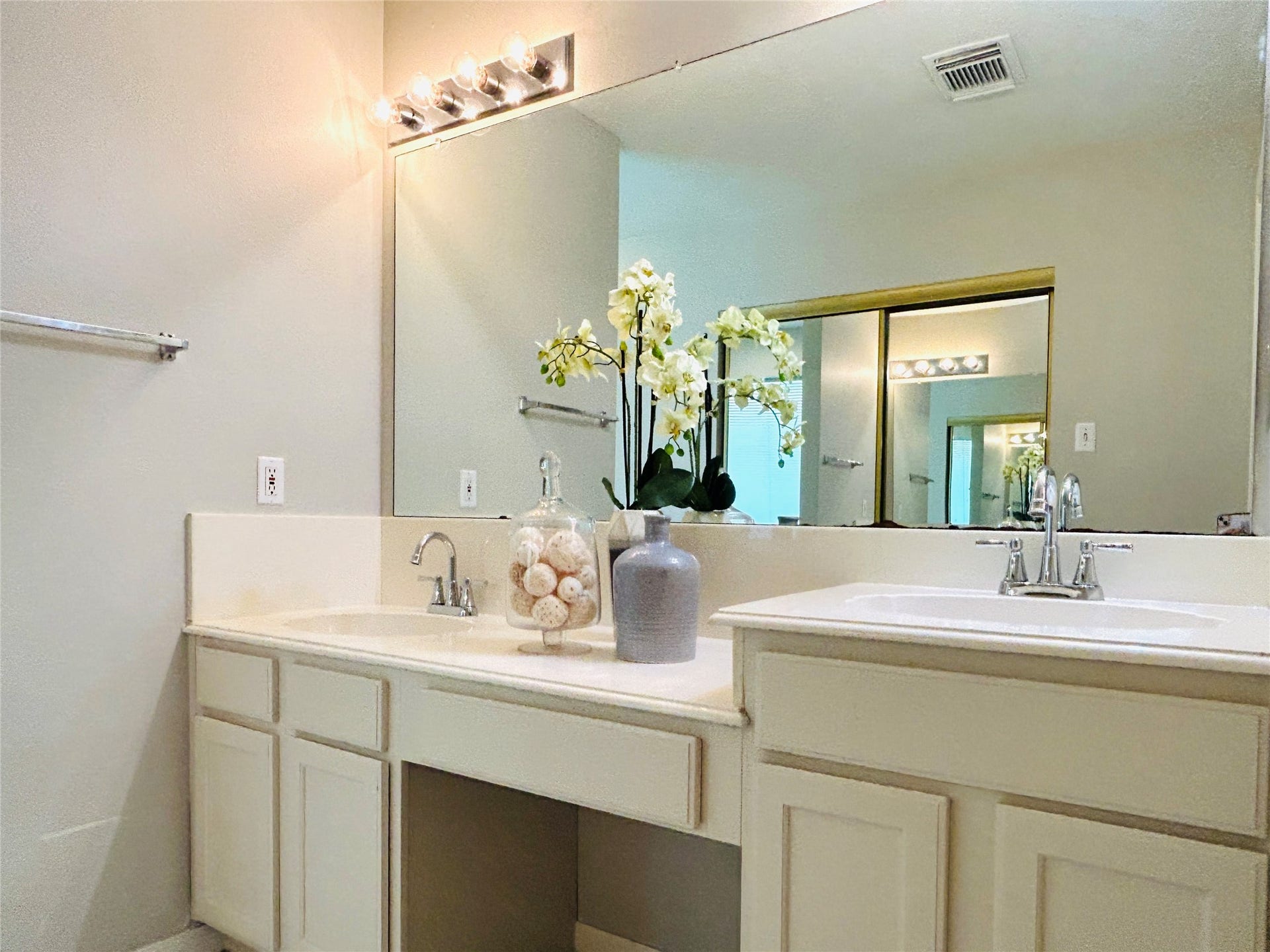1404 Helmsley Drive, Rosenberg, TX 77471 1404 Helmsley Drive, Rosenberg, TX 77471