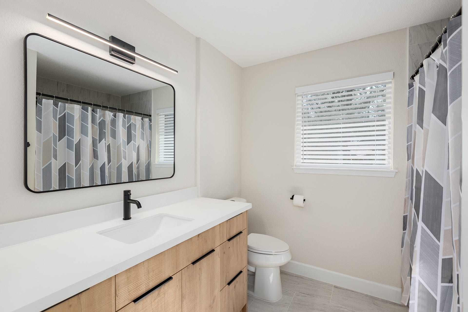 50 N Timber Top Drive, The Woodlands, TX 77380 50 N Timber Top Drive, The Woodlands, TX 77380