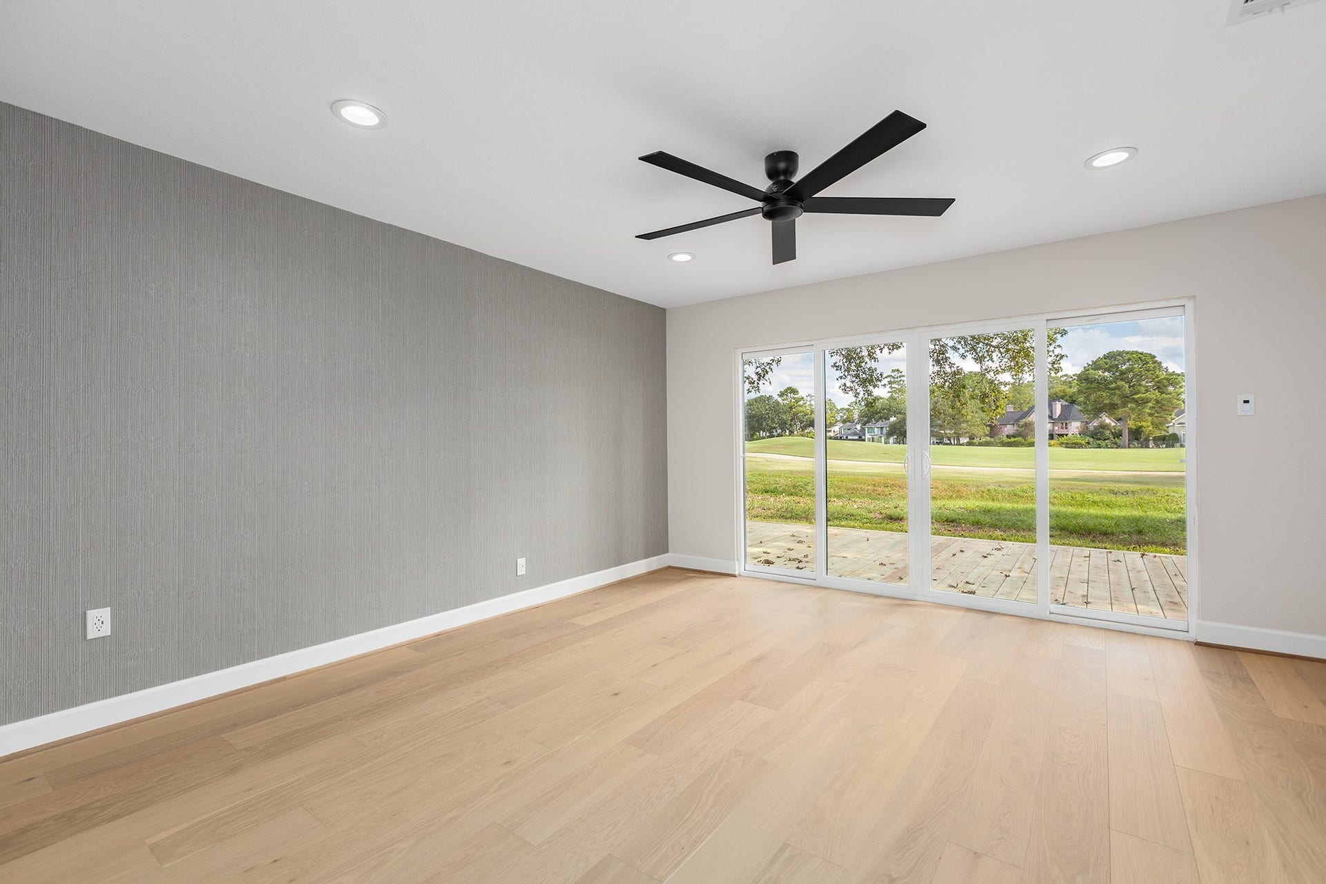 50 N Timber Top Drive, The Woodlands, TX 77380 50 N Timber Top Drive, The Woodlands, TX 77380