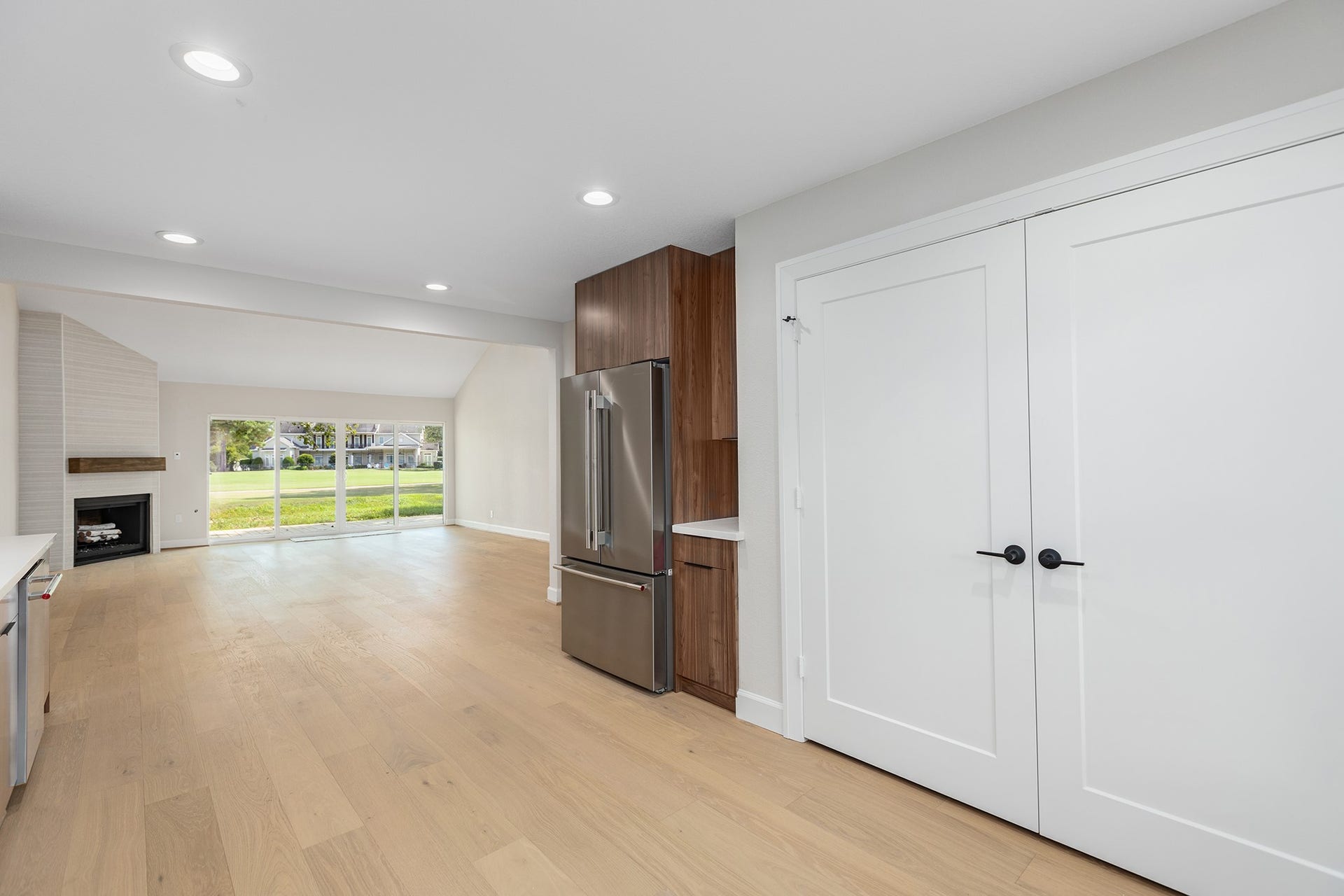 50 N Timber Top Drive, The Woodlands, TX 77380 50 N Timber Top Drive, The Woodlands, TX 77380