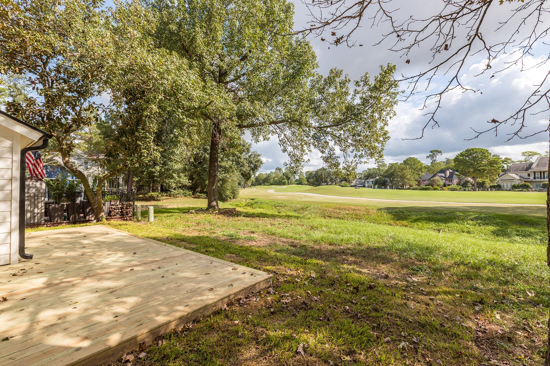 50 N Timber Top Drive, The Woodlands, TX 77380 50 N Timber Top Drive, The Woodlands, TX 77380