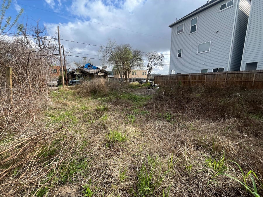 Property photo for 3016 Mcilhenny Street, Houston, TX