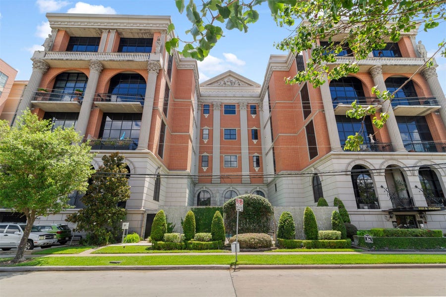 Property photo for 1025 S Shepherd Drive, Houston, TX