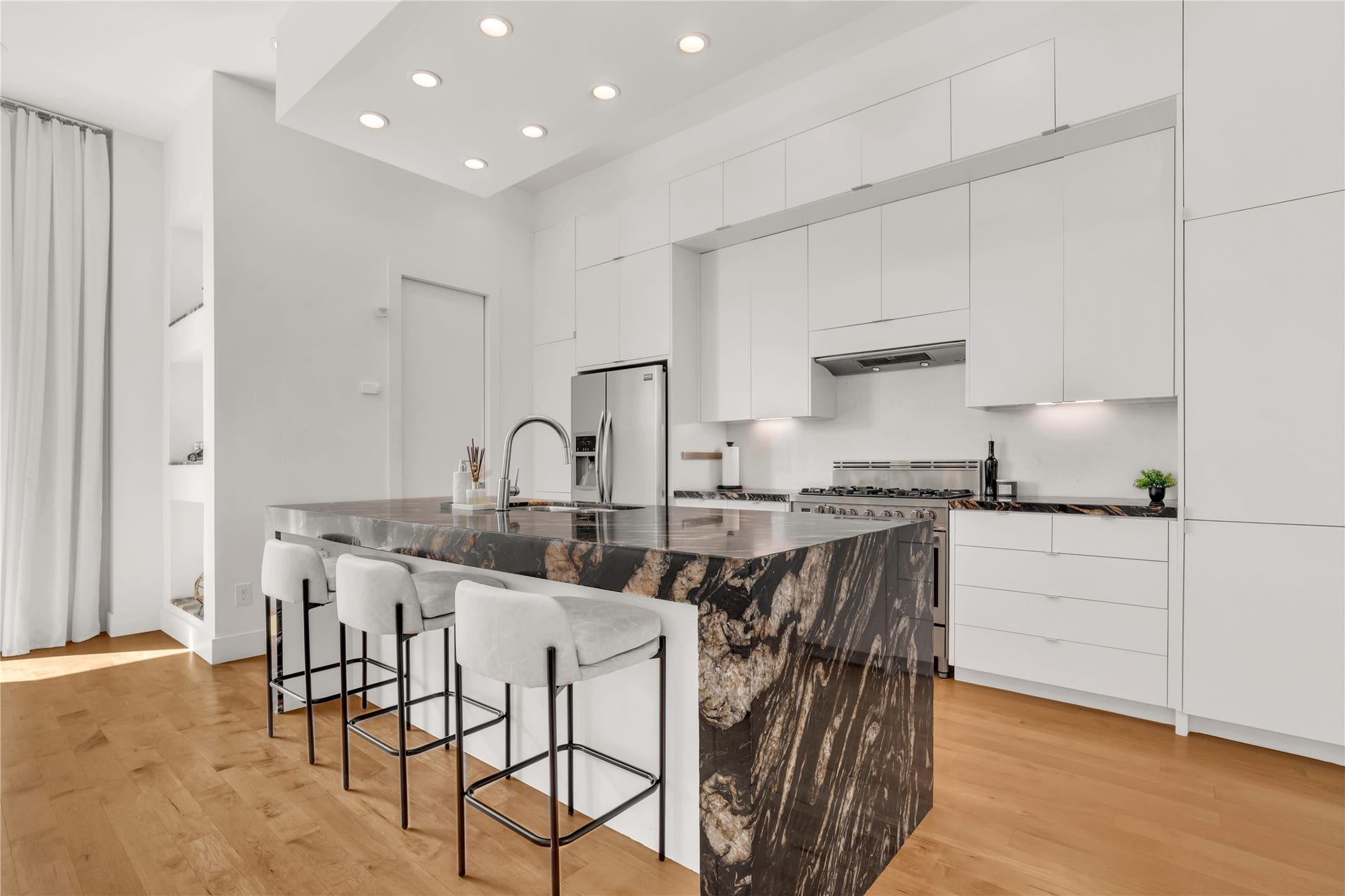 1624 Vermont Street, Houston, TX 77006 1624 Vermont Street, Houston, TX 77006