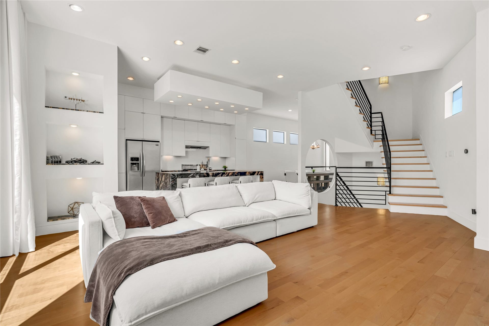 1624 Vermont Street, Houston, TX 77006 1624 Vermont Street, Houston, TX 77006