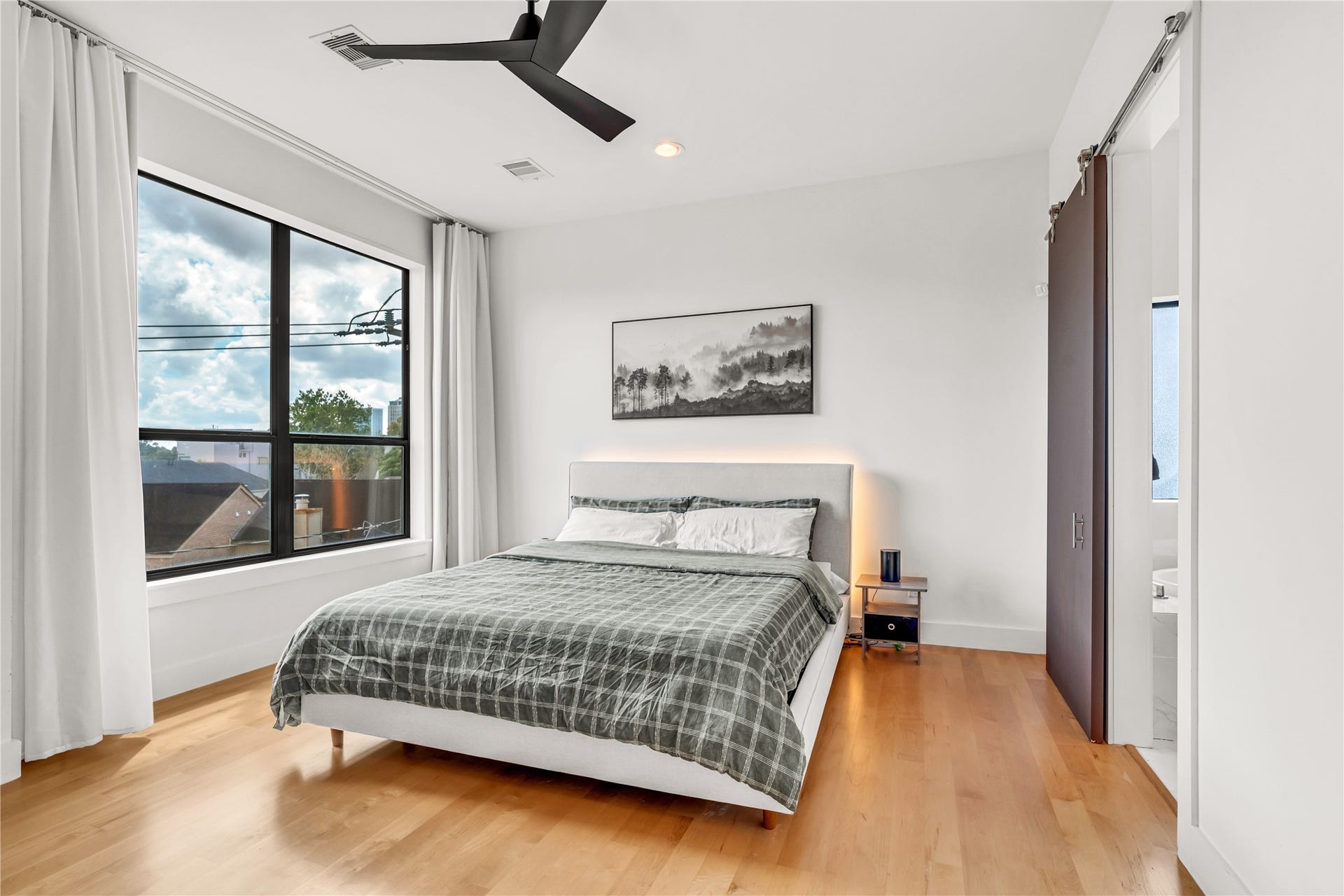 1624 Vermont Street, Houston, TX 77006 1624 Vermont Street, Houston, TX 77006