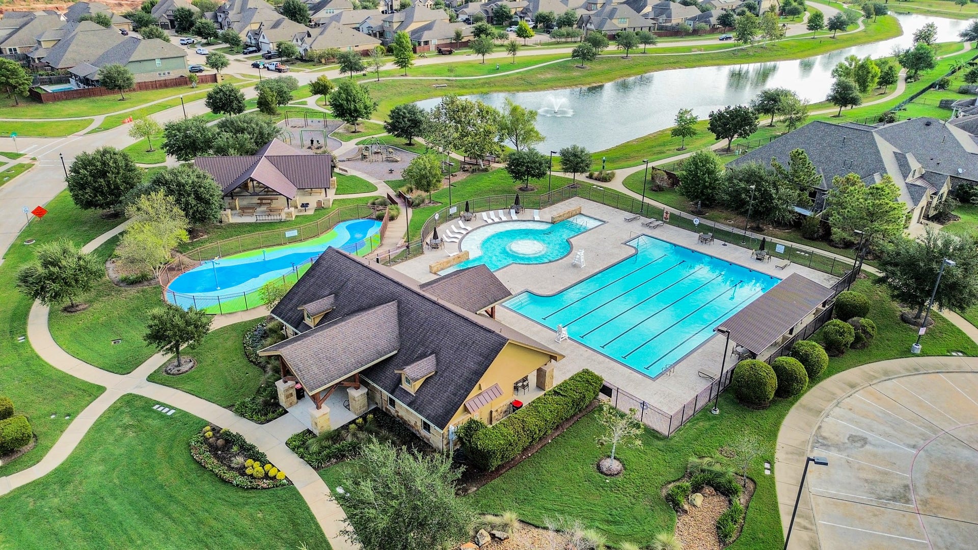26030 Drover Sky Court, Richmond, TX 77406 Creekside Ranch pool and amenity area.