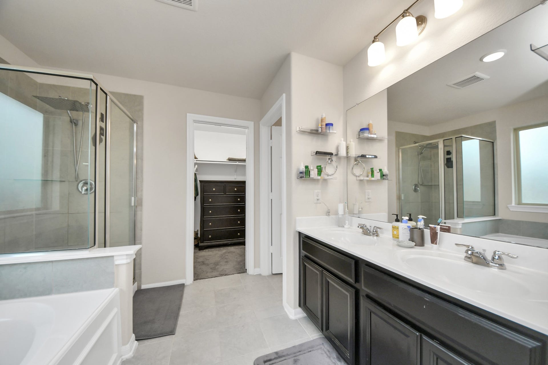 26030 Drover Sky Court, Richmond, TX 77406 Primary ensuite bath.