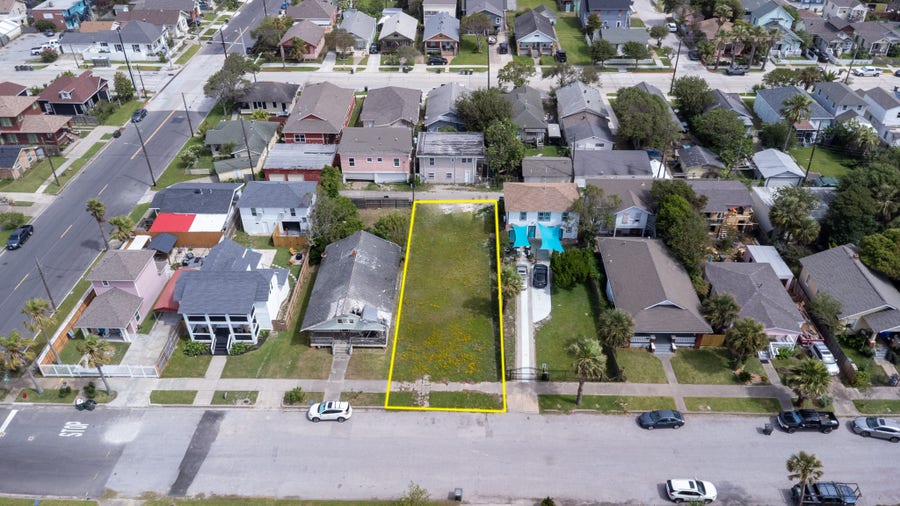 Property photo for 3616 Avenue S 1/2, Galveston, TX
