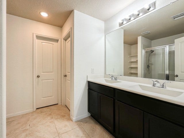 29015 Jacobs River Dr, Katy, TX 77494 Primary Bathroom
