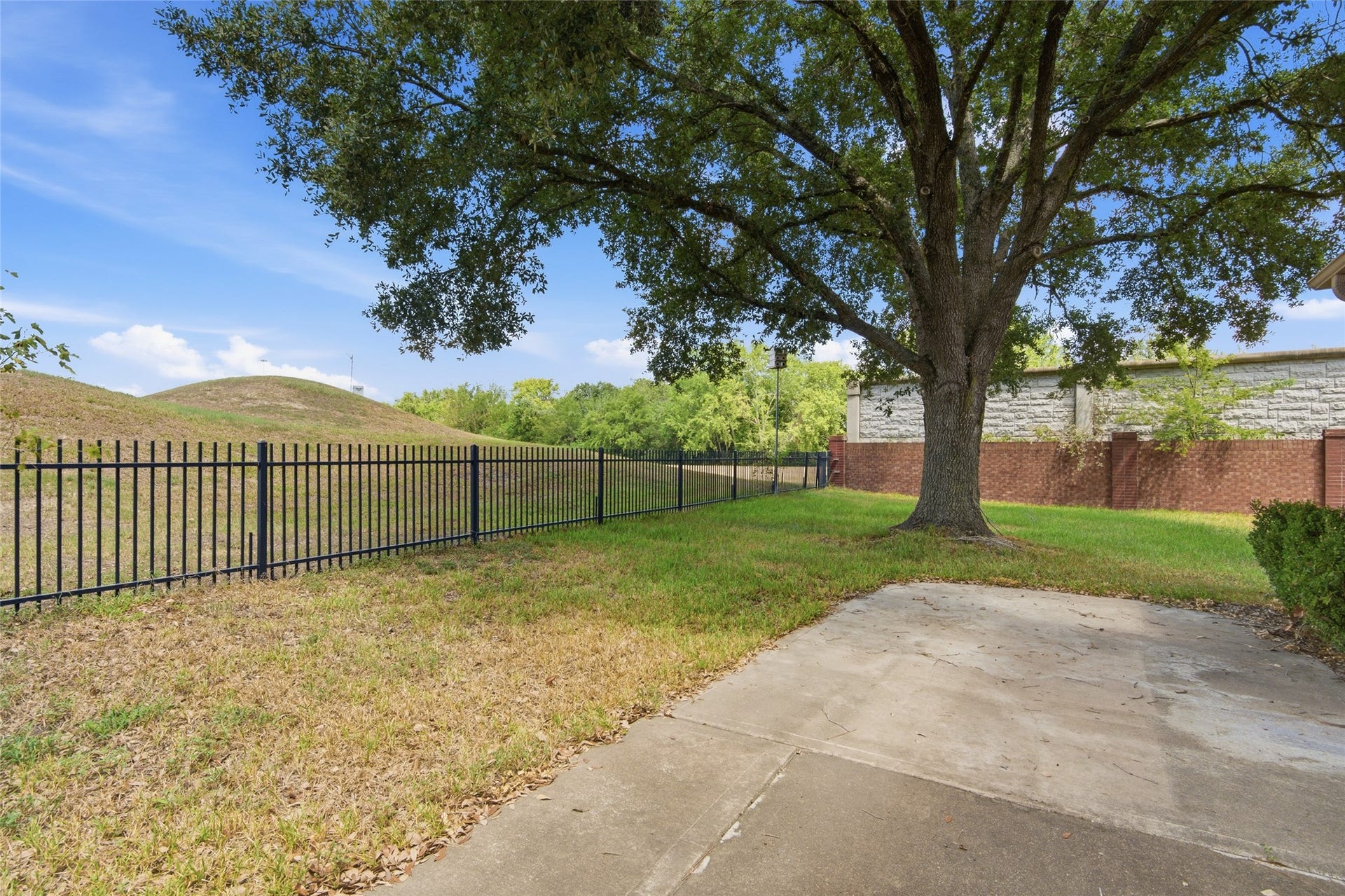11602 Canyon Mills Drive, Houston, TX 77095 11602 Canyon Mills Drive, Houston, TX 77095