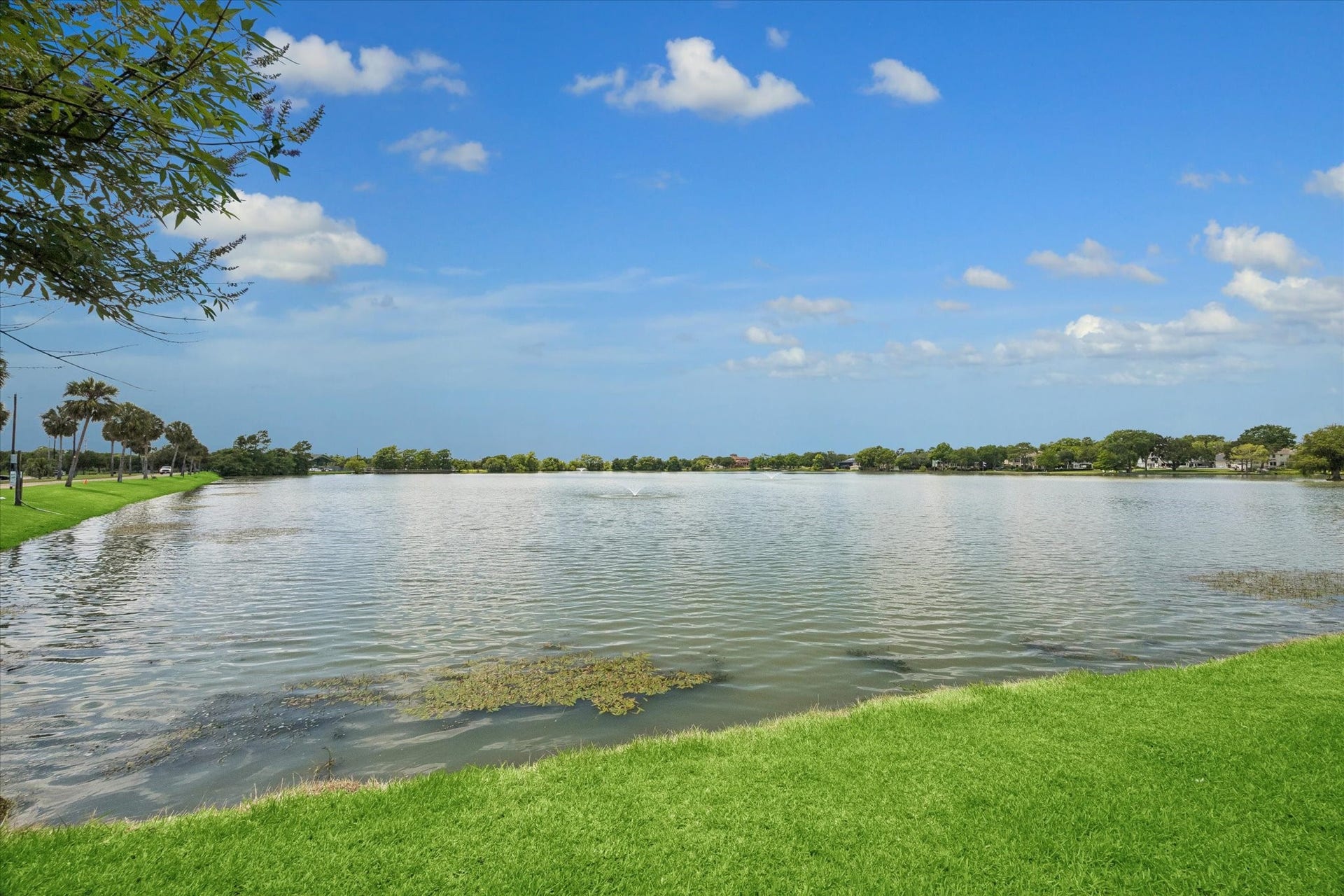 18743 Martinique Drive, Nassau Bay, TX 77058 18743 Martinique Drive, Nassau Bay, TX 77058
