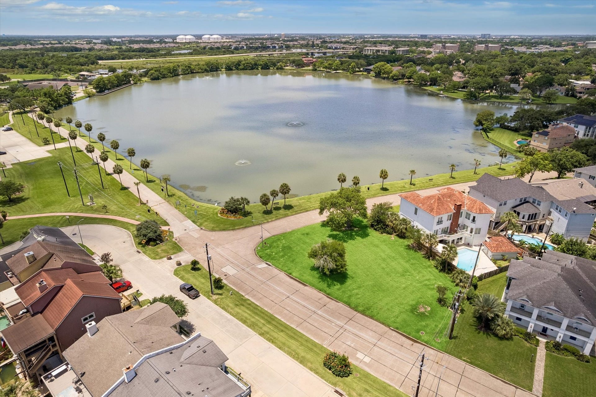 18743 Martinique Drive, Nassau Bay, TX 77058 18743 Martinique Drive, Nassau Bay, TX 77058