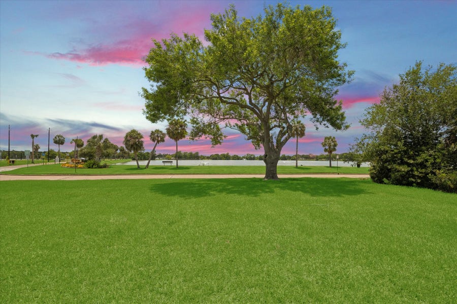 Property photo for 18743 Martinique Drive, Nassau Bay, TX