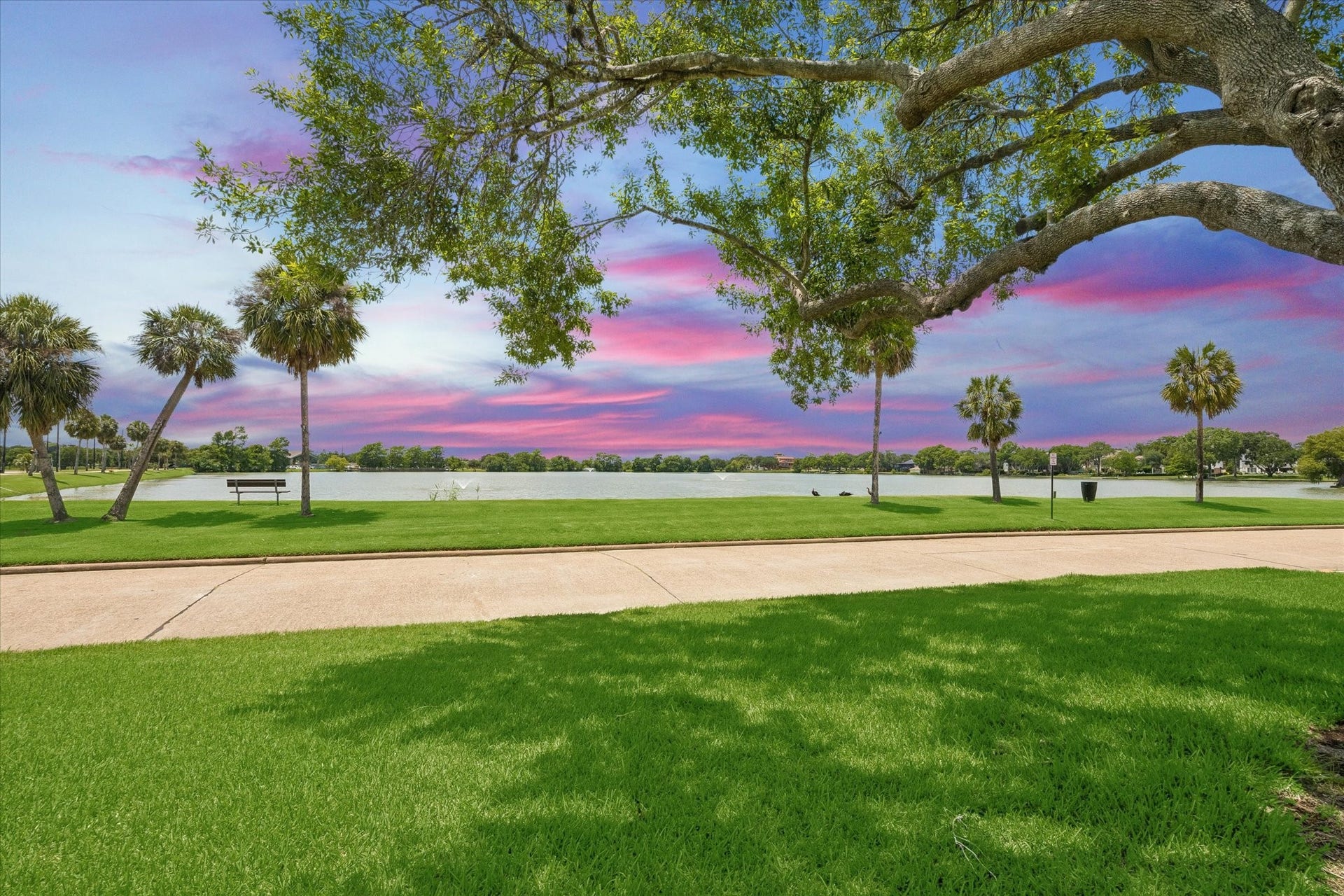 18743 Martinique Drive, Nassau Bay, TX 77058 18743 Martinique Drive, Nassau Bay, TX 77058